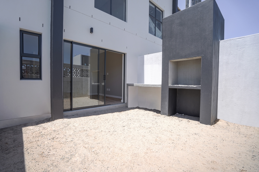 2 Bedroom Property for Sale in Sandown Western Cape